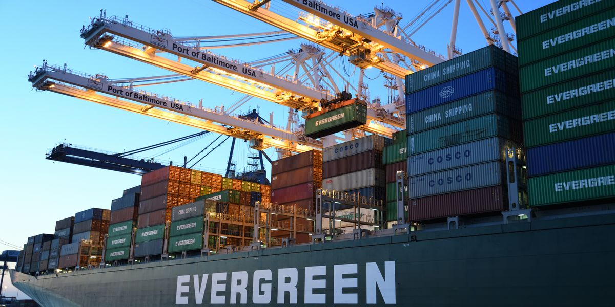 US Customs Clearance Explained: ISF, Duties, and What to Expect