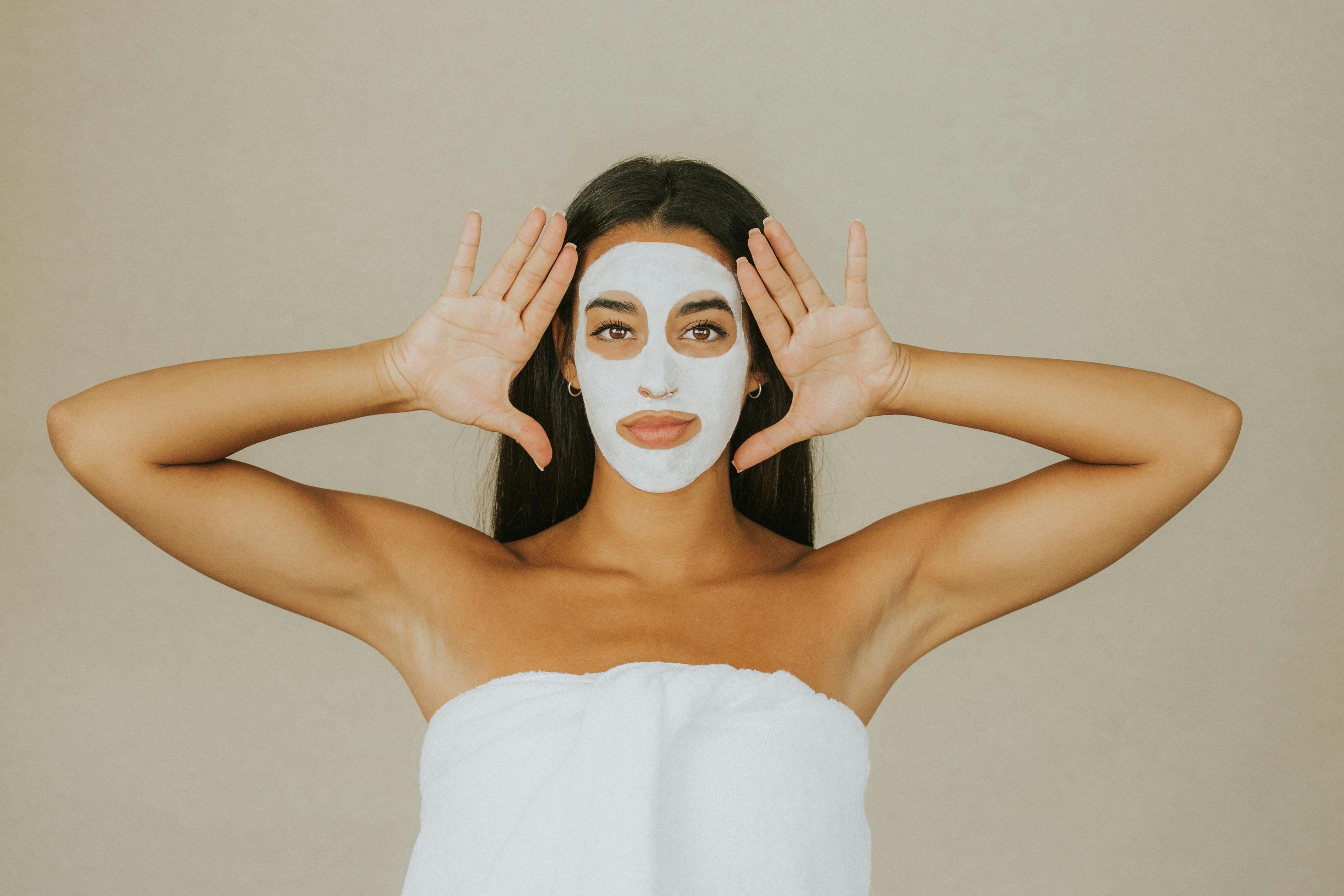 Looksmaxxing: When Beauty Routines Stop Feeling Like Self-Care - metro.style — Photo by Misolo Cosmetic on Pexels