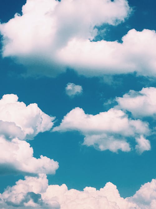 Darmowe zdjęcie z galerii z błękitne niebo, chmury, idylla