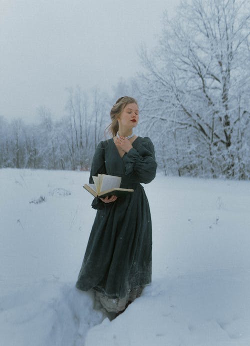 Безкоштовне стокове фото на тему «життєздатність, жінка, зима»