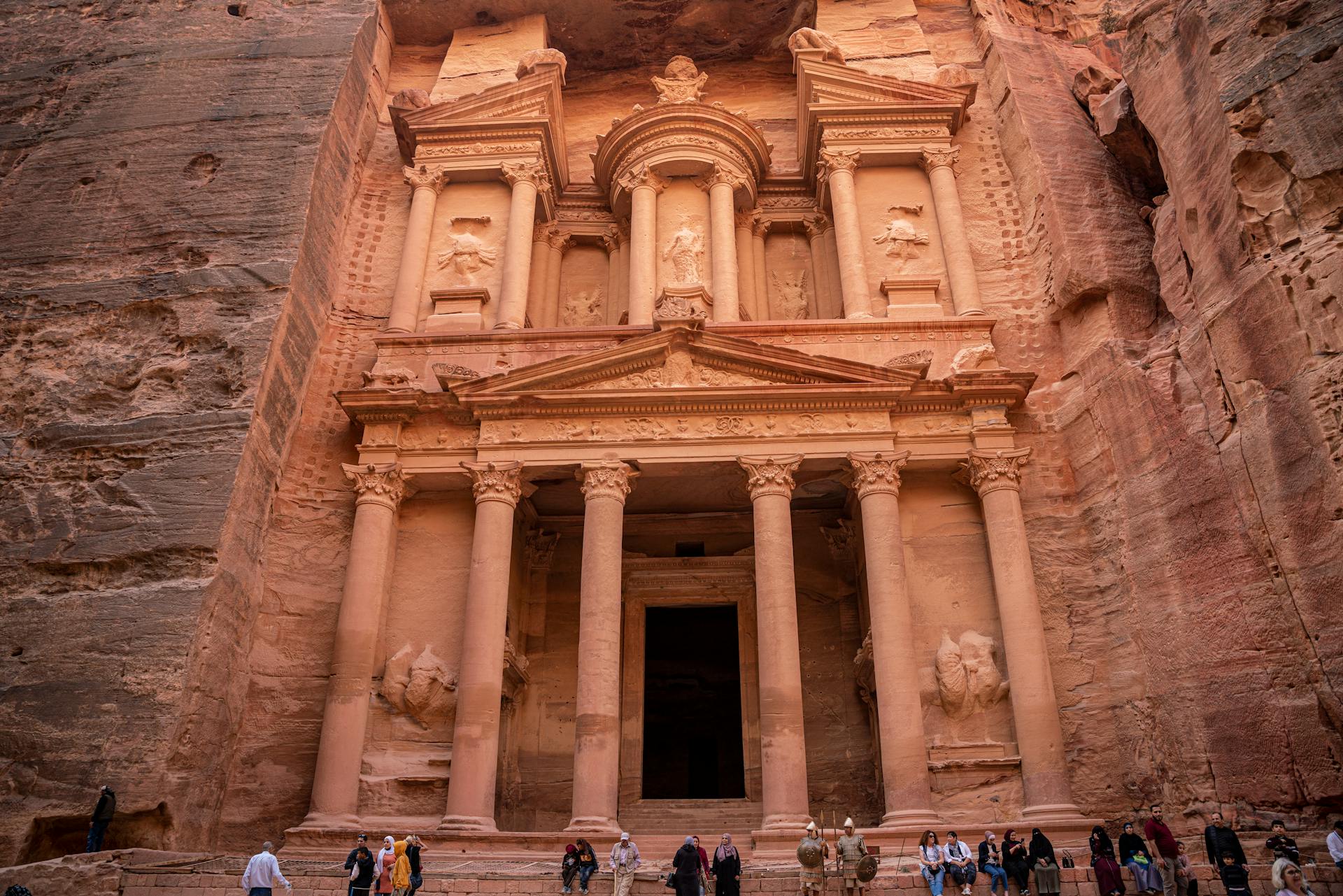 Discover the breathtaking architecture of the Treasury at Petra, Jordan, a symbol of ancient splendor.