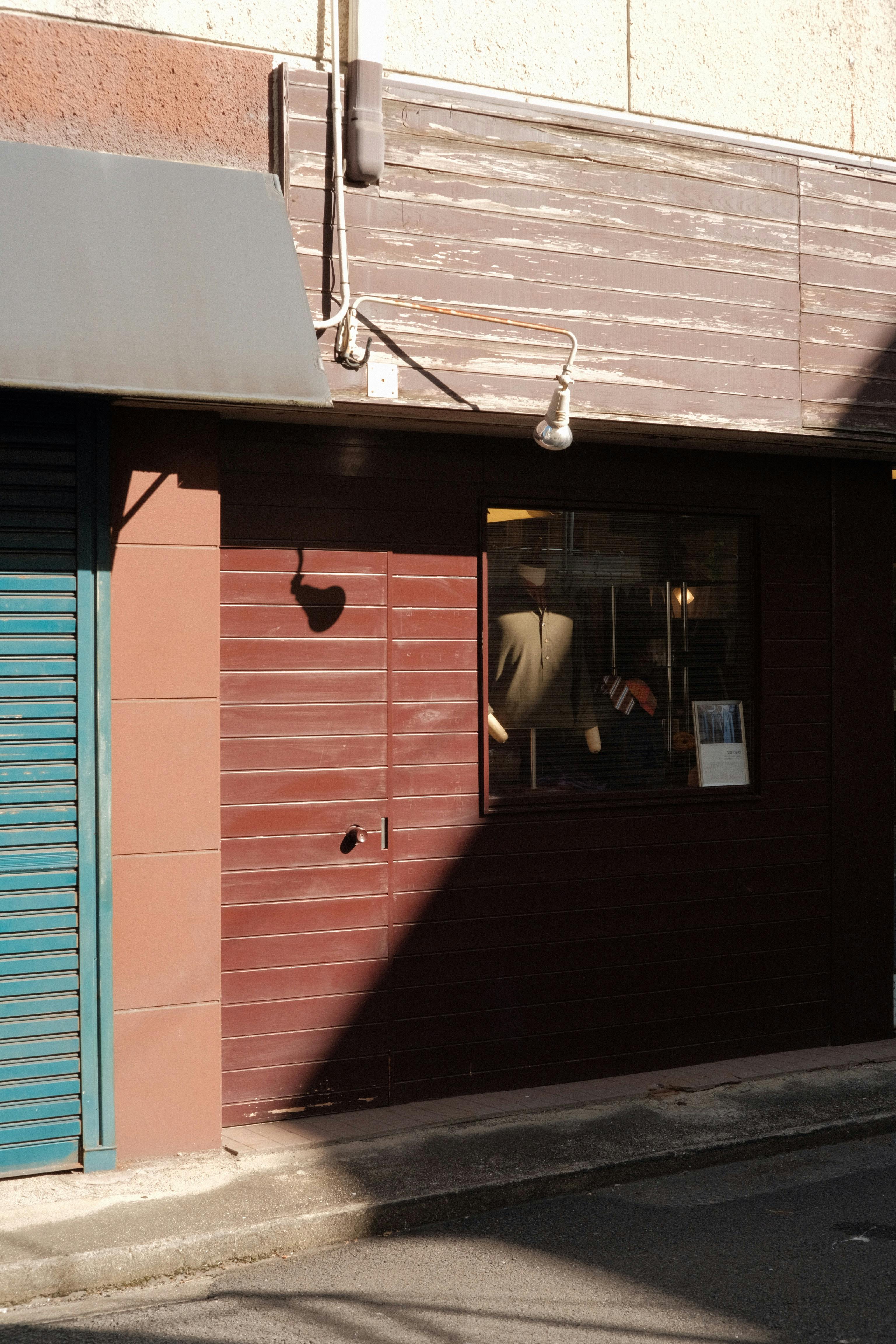 Closed Clothing Store · Free Stock Photo