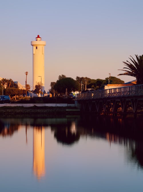 Vista Del Amanecer Del Faro De Milnerton Ubicado En La Costa De Table Bay En Milnerton, Ciudad Del Cabo, Sudáfrica.