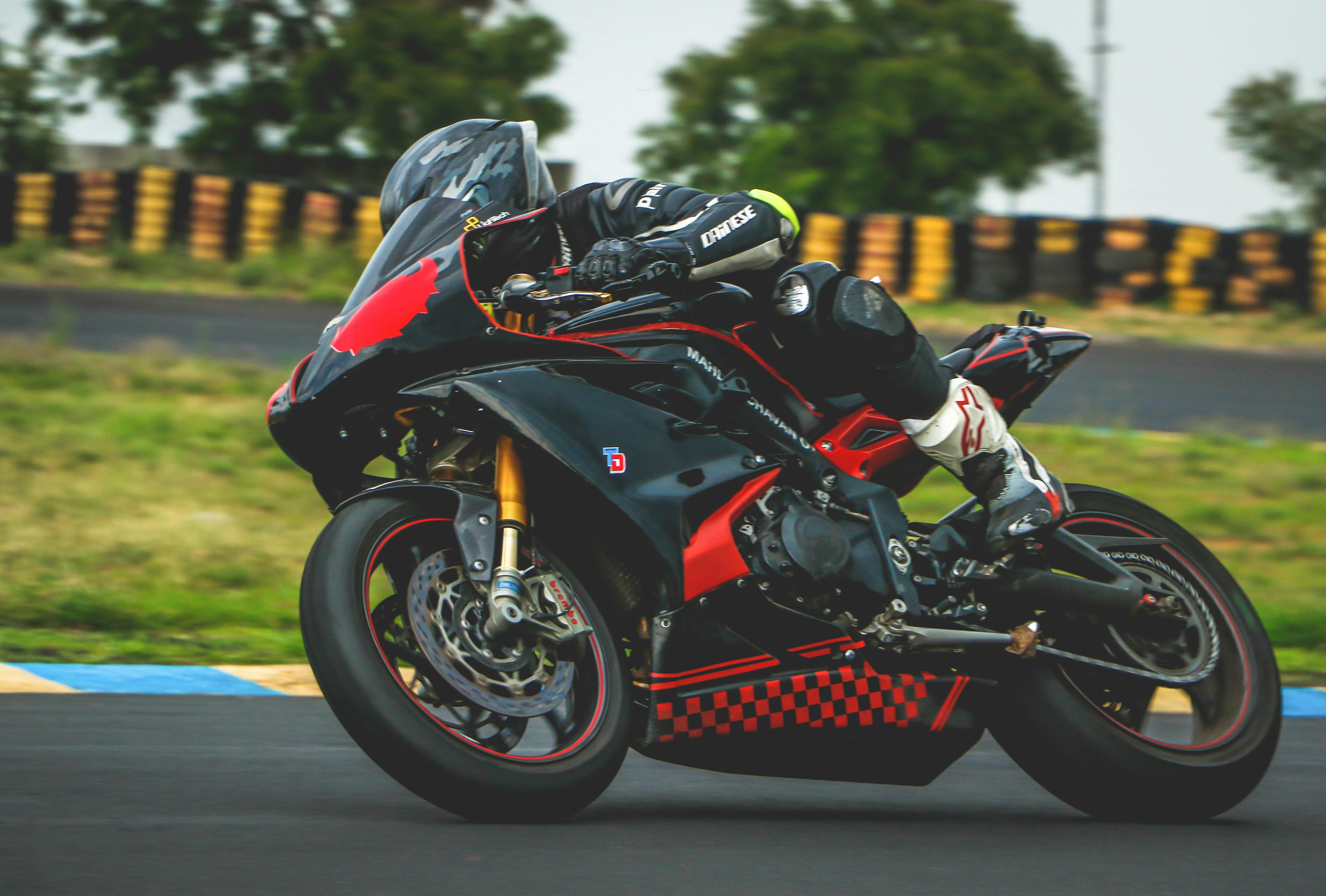 Foto profissional gratuita de automobilismo, bicicleta de corrida