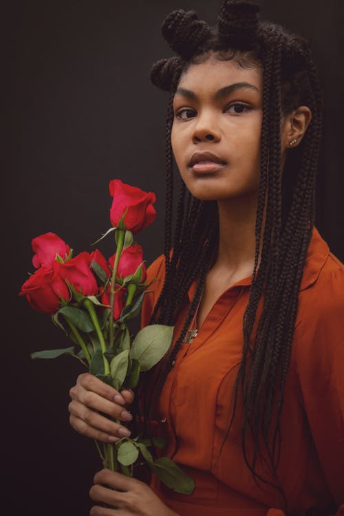 Základová fotografie zdarma na téma afroameričanka, černoška, copánky
