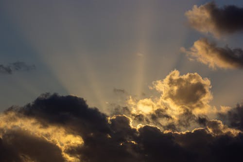 Gratis stockfoto met bewolkt, cloudscape, dageraad