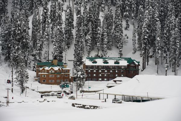 Hotel Hilltop - Basic