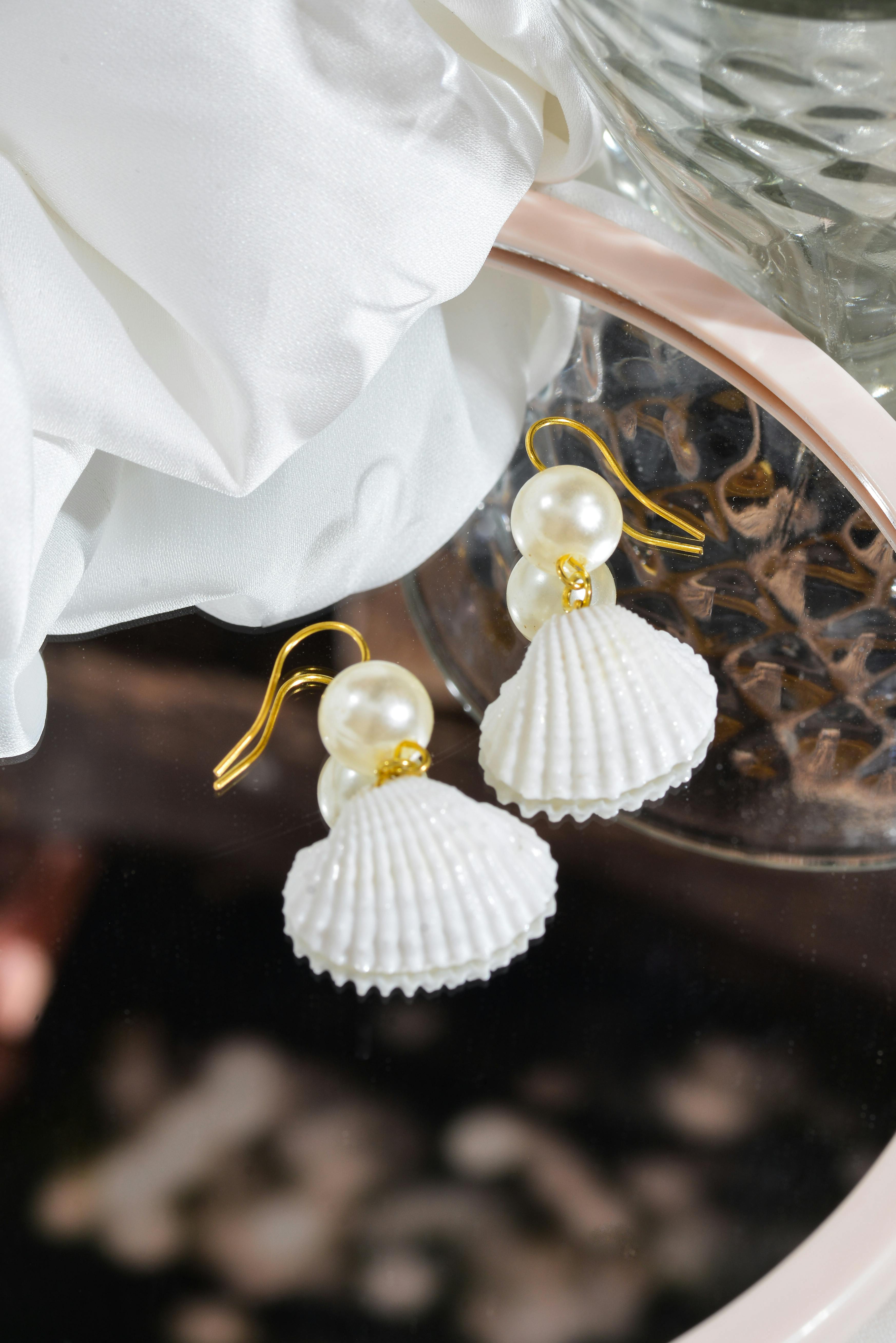 Fresh Vibes White Sea Shell & Pearls Beach Wear Hoops Earrings for Women -  Fancy & Trendy Tribal Boho Designer Circle Dangle Loop White Kodi Earings