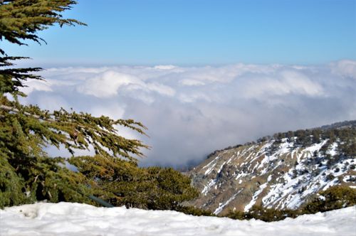 Free Snowy mountain landscape Stock Photo