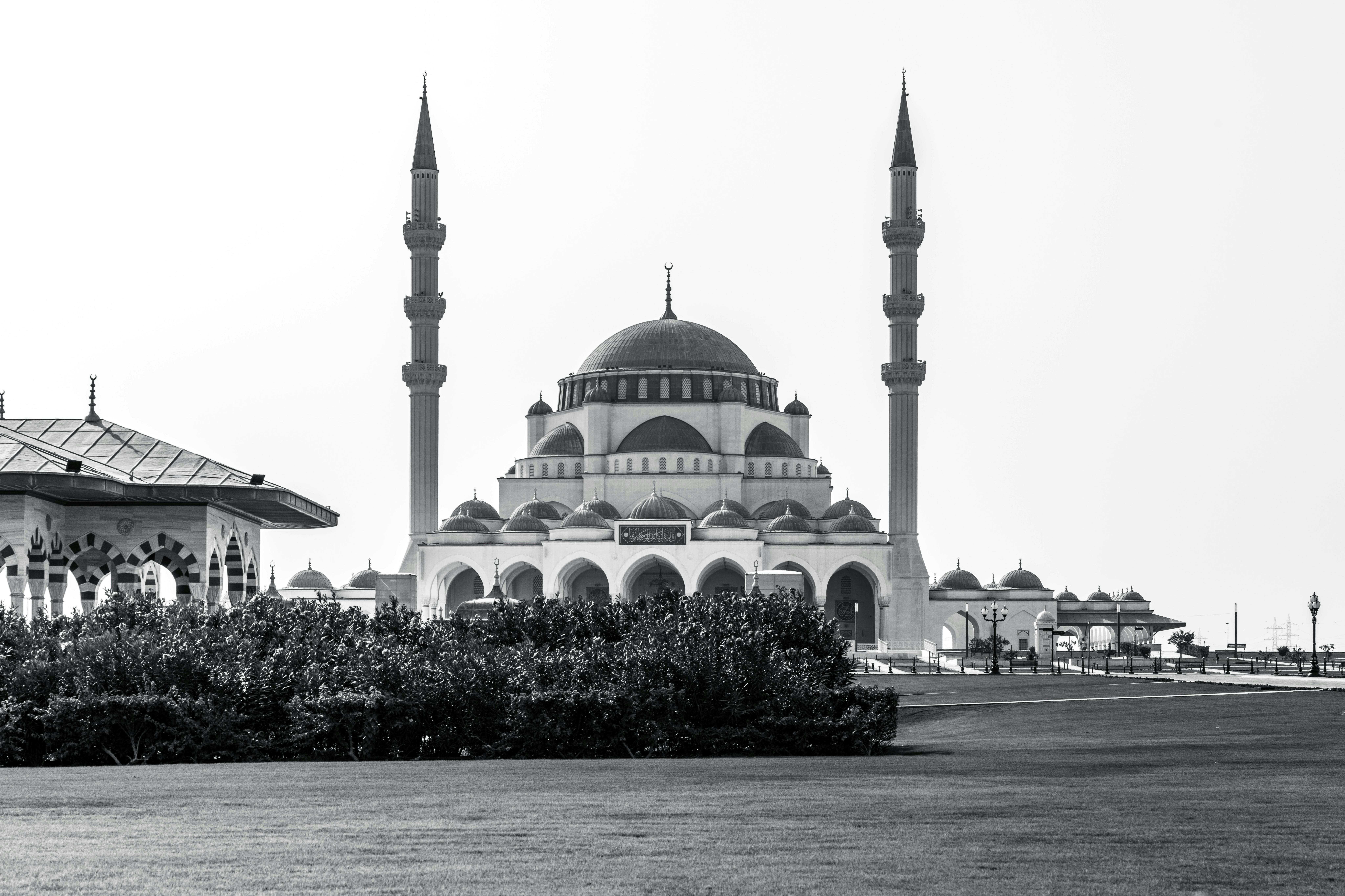 black and white photo of sharjah mosque