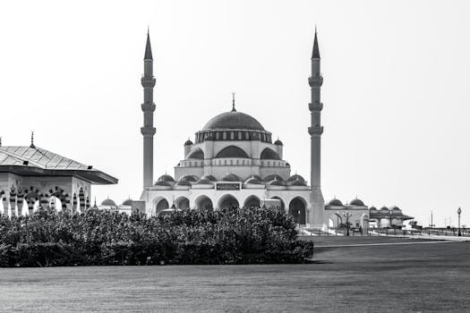 Sharjah, United Arab Emirates photo 2