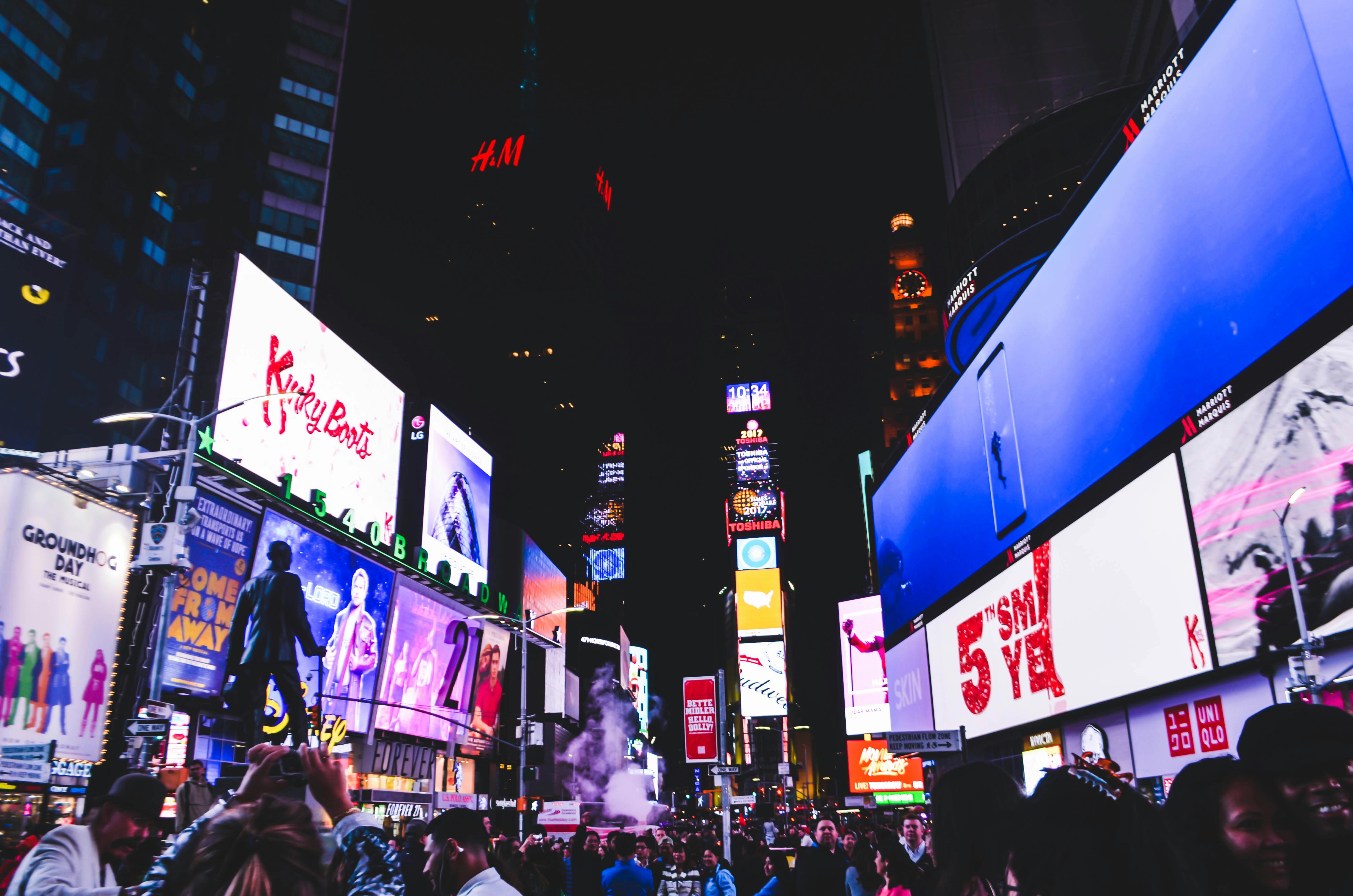 Location: Times Square/Broadway. Edit: Google Photos. Will iPhone 14 take a  better photo esp. if I want to print? : r/iPhoneography