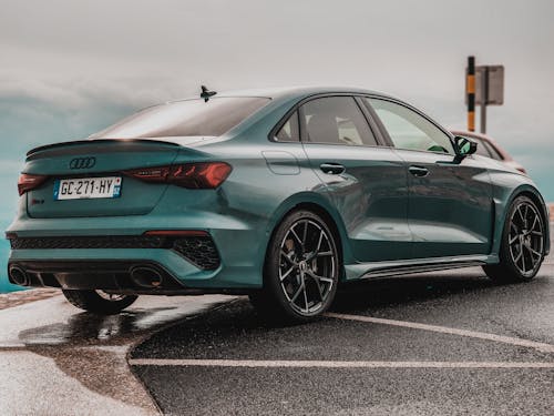 Foto profissional grátis de audi, automóvel, estacionado