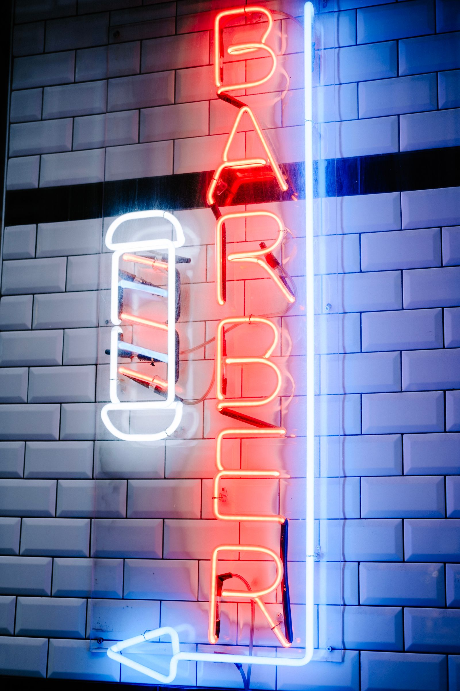 Insegna luminosa neon per barber shop