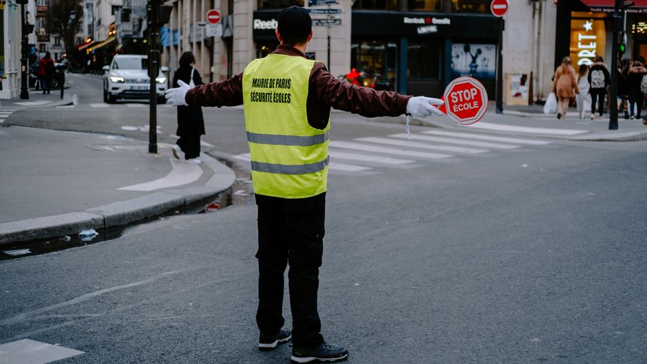 Ottawa Crossing Guard Killed in Hit-and-Run; Safety Council Speaks Out
