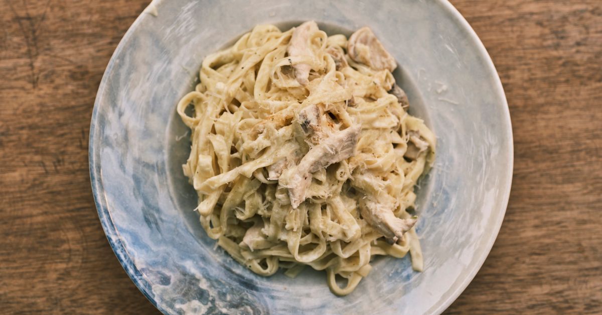 Fettuccine Alfredo