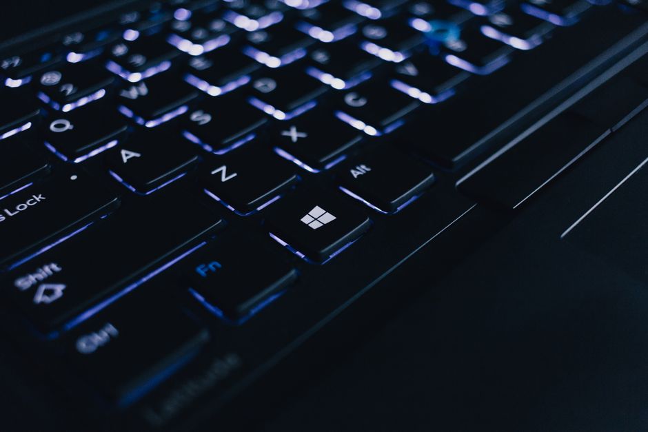 Laptop Keyboard Failure? Essential Troubleshooting Contextual image