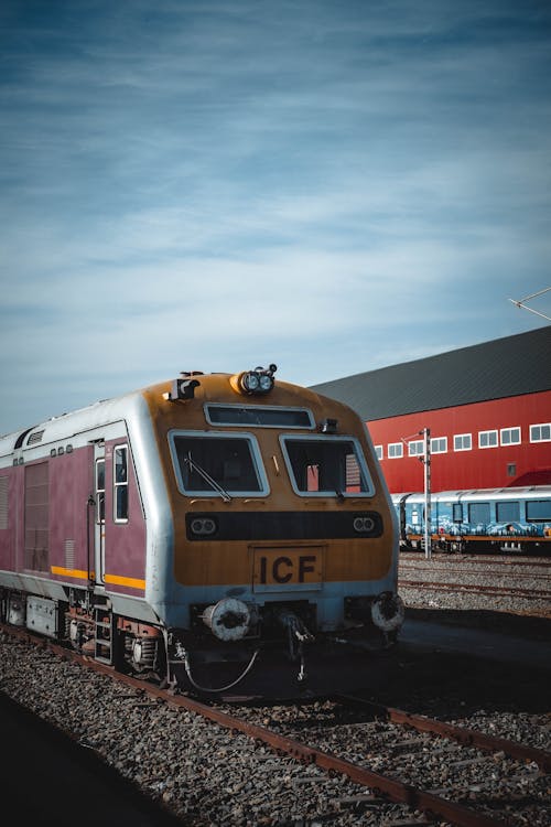 기차, 기차 선로, 대중교통의 무료 스톡 사진