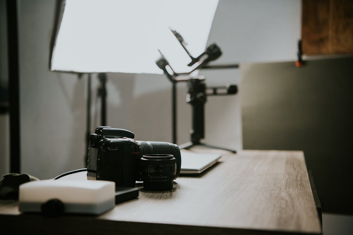 Camera on the Desk · Free Stock Photo