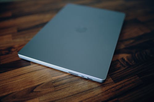 免费 MacBook, 木桌, 特写 的 免费素材图片 素材图片