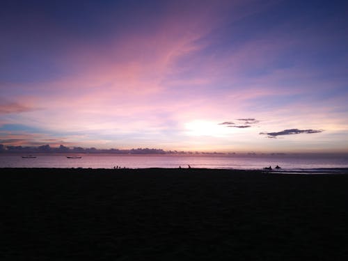 無料 日没時の海岸の写真 写真素材
