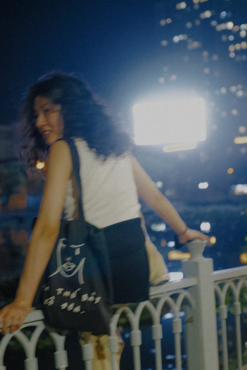 亞洲女孩, 光, 城市 的 免費圖庫相片