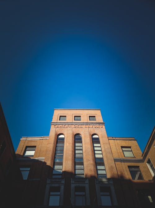 Gratis stockfoto met architectuur, blauwe lucht, buitenkant