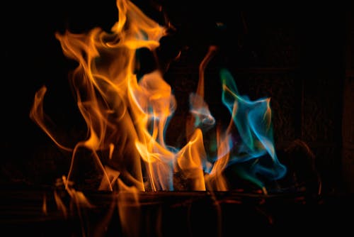 Foto stok gratis api, background hitam, latar belakang desktop