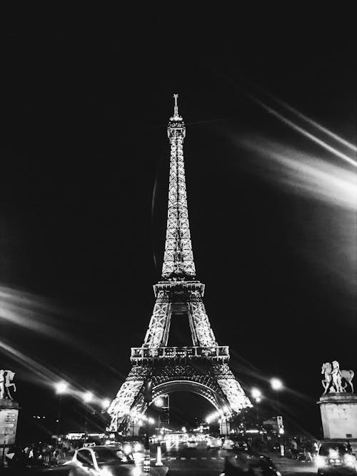 Free Black and White Photo of Eiffel Tower Stock Photo