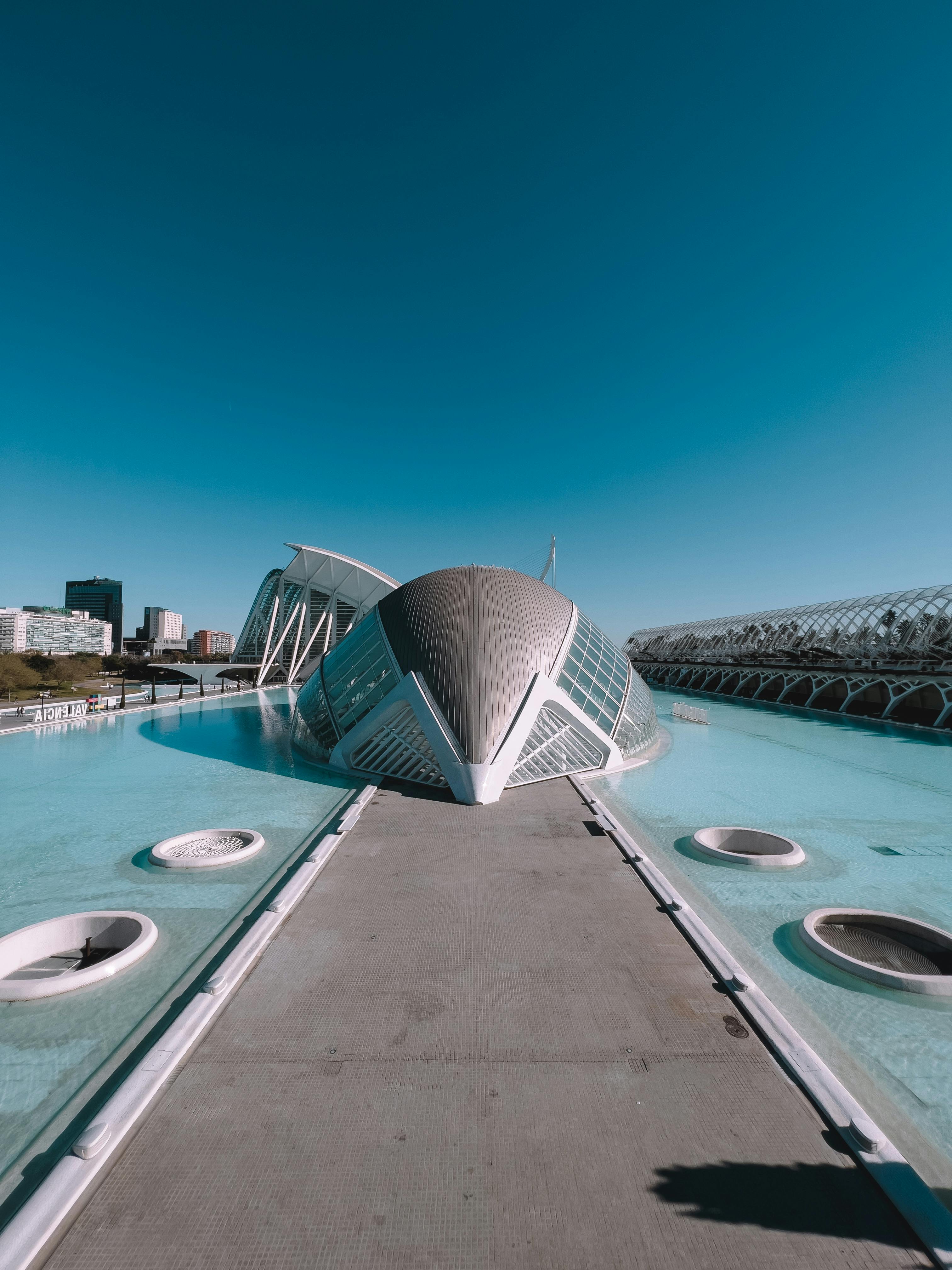Valencia Spain travel guide 2026