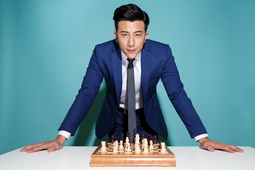 Ingyenes stockfotó ázsiai srác, blue-suit, elmejáték témában