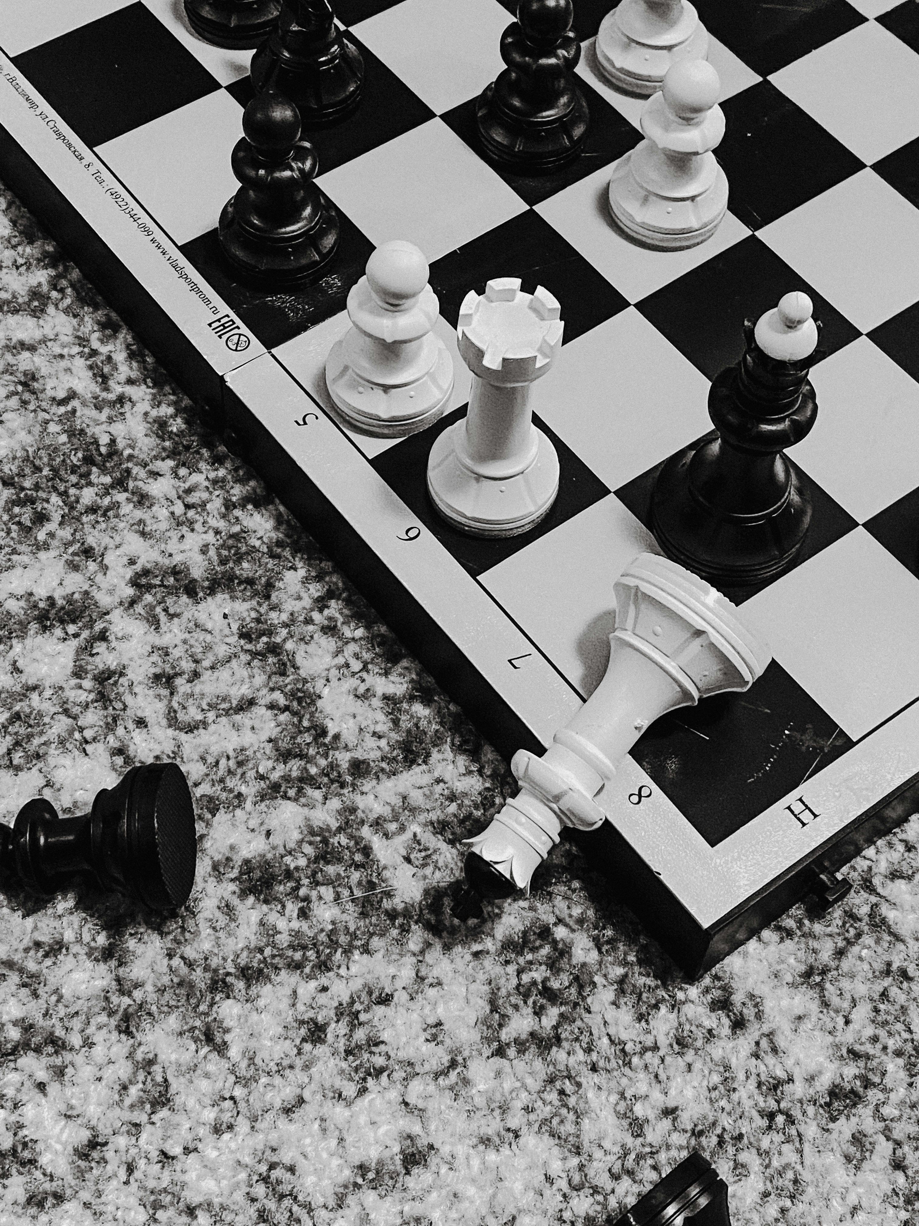 Black and White image of wooden chess pieces by OGphoto  Cool wallpapers  black and white, Black and white picture wall, Black and white photo wall