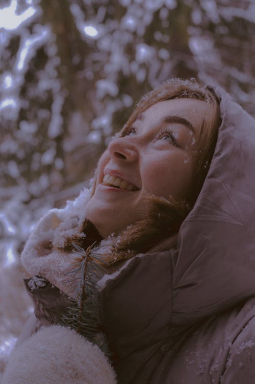 Základová fotografie zdarma na téma osoba, pohled nahoru, rýma