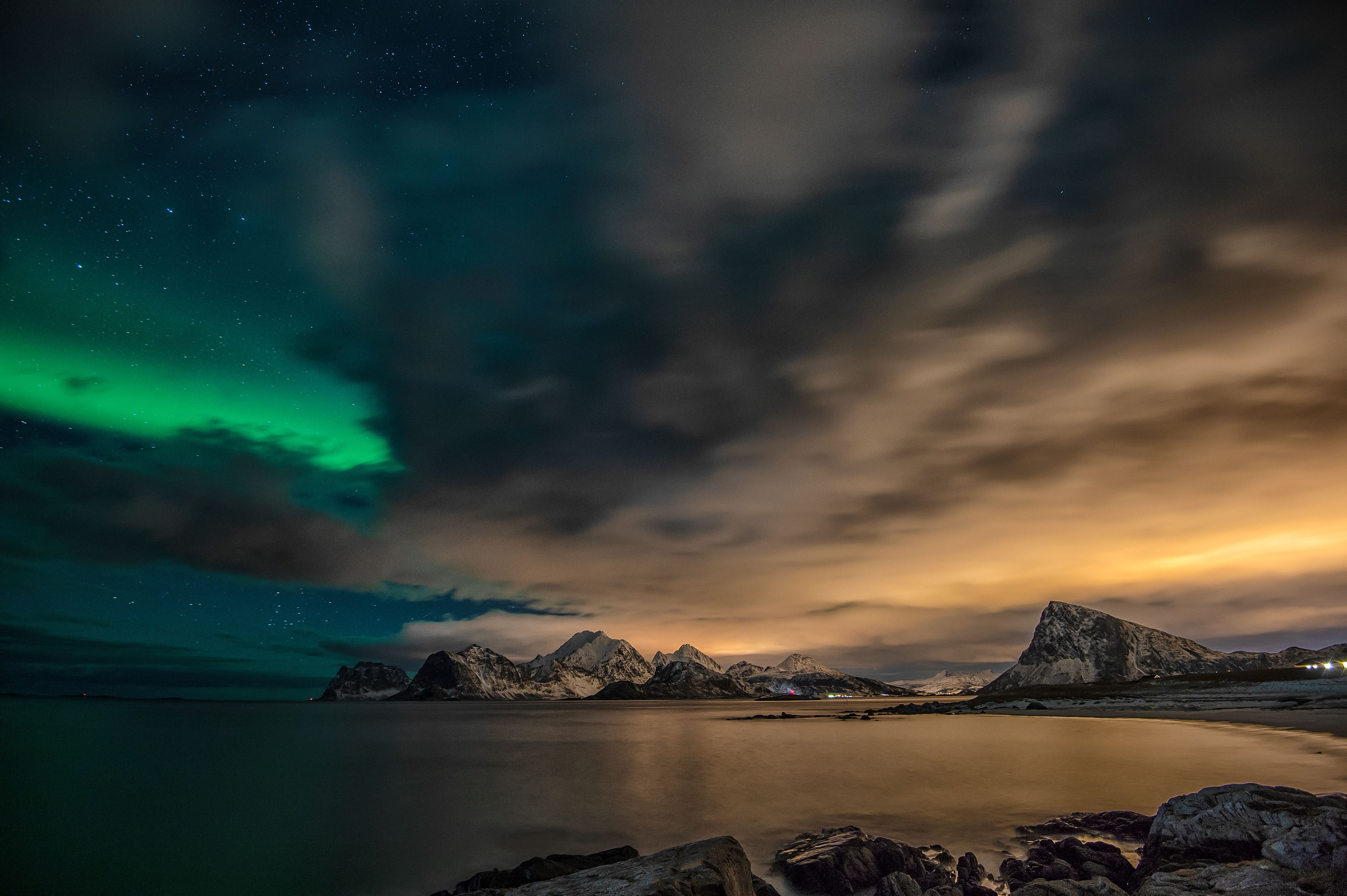 Beautiful Northern Lights in the Night Sky · Free Stock Photo