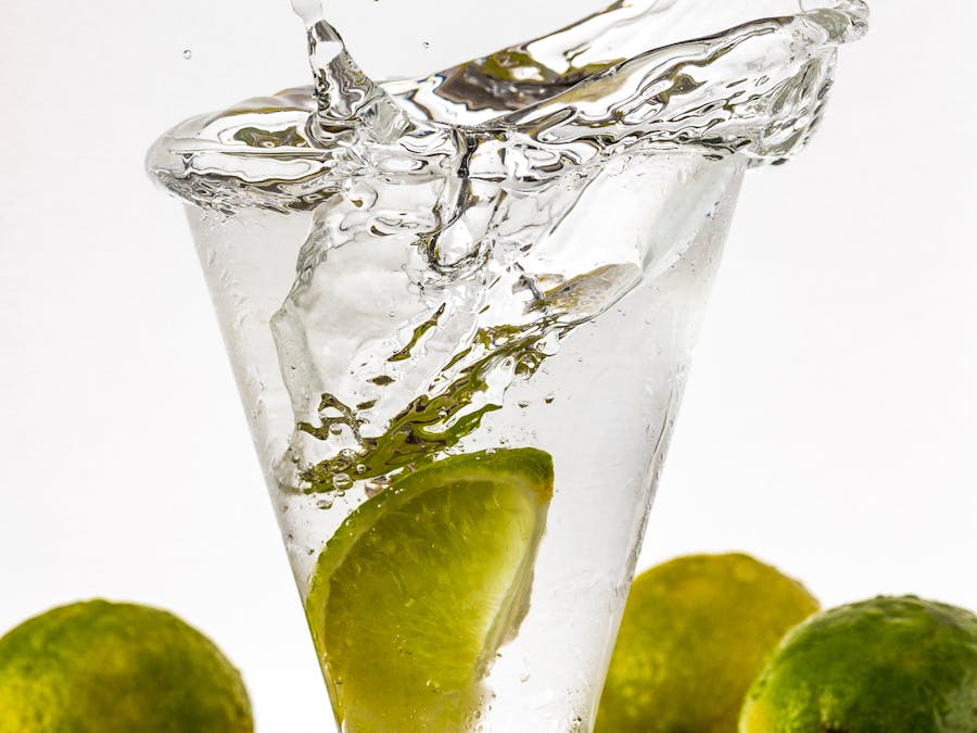 Does drinking water dilute ketones?