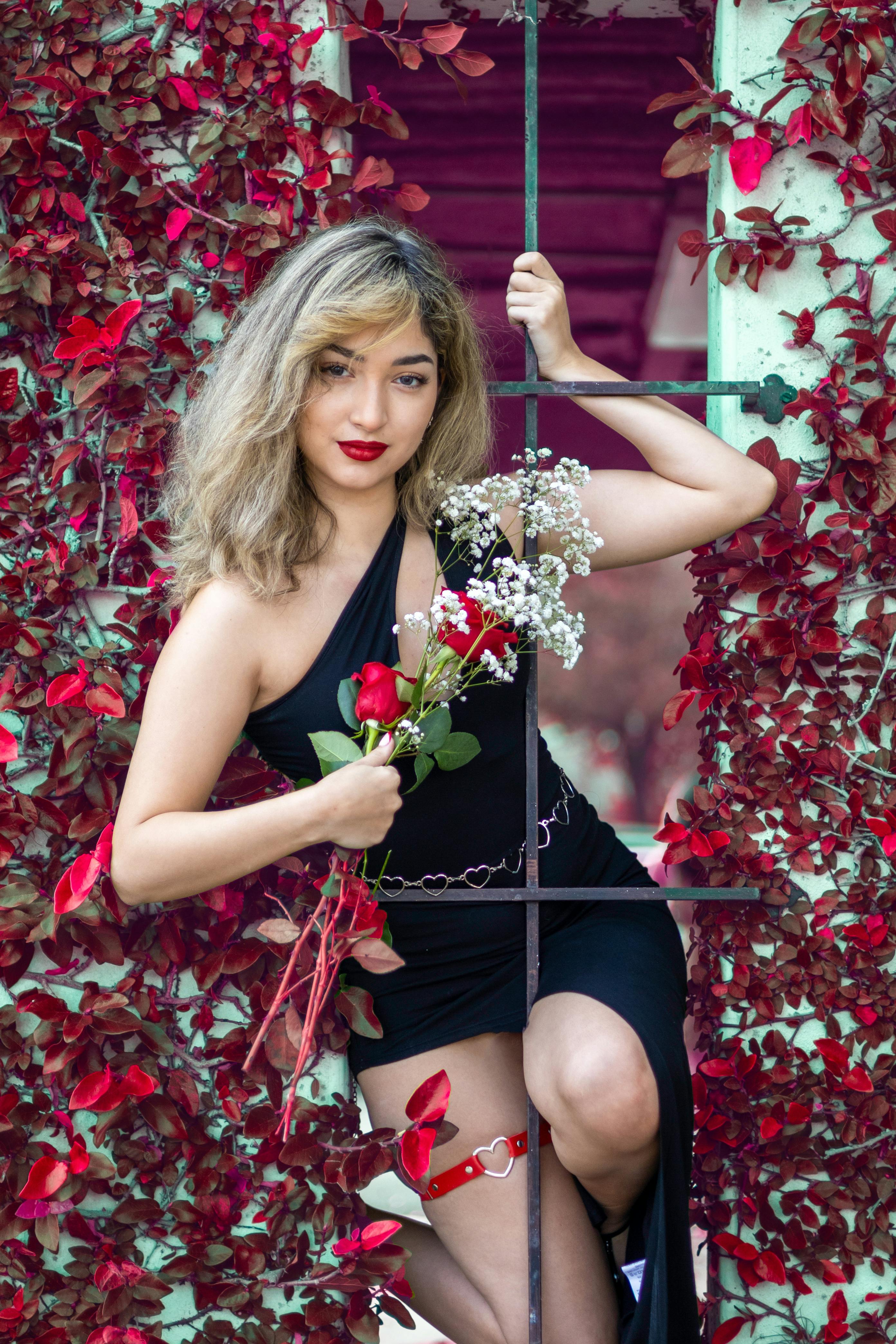 Sexy red and outlet black dress