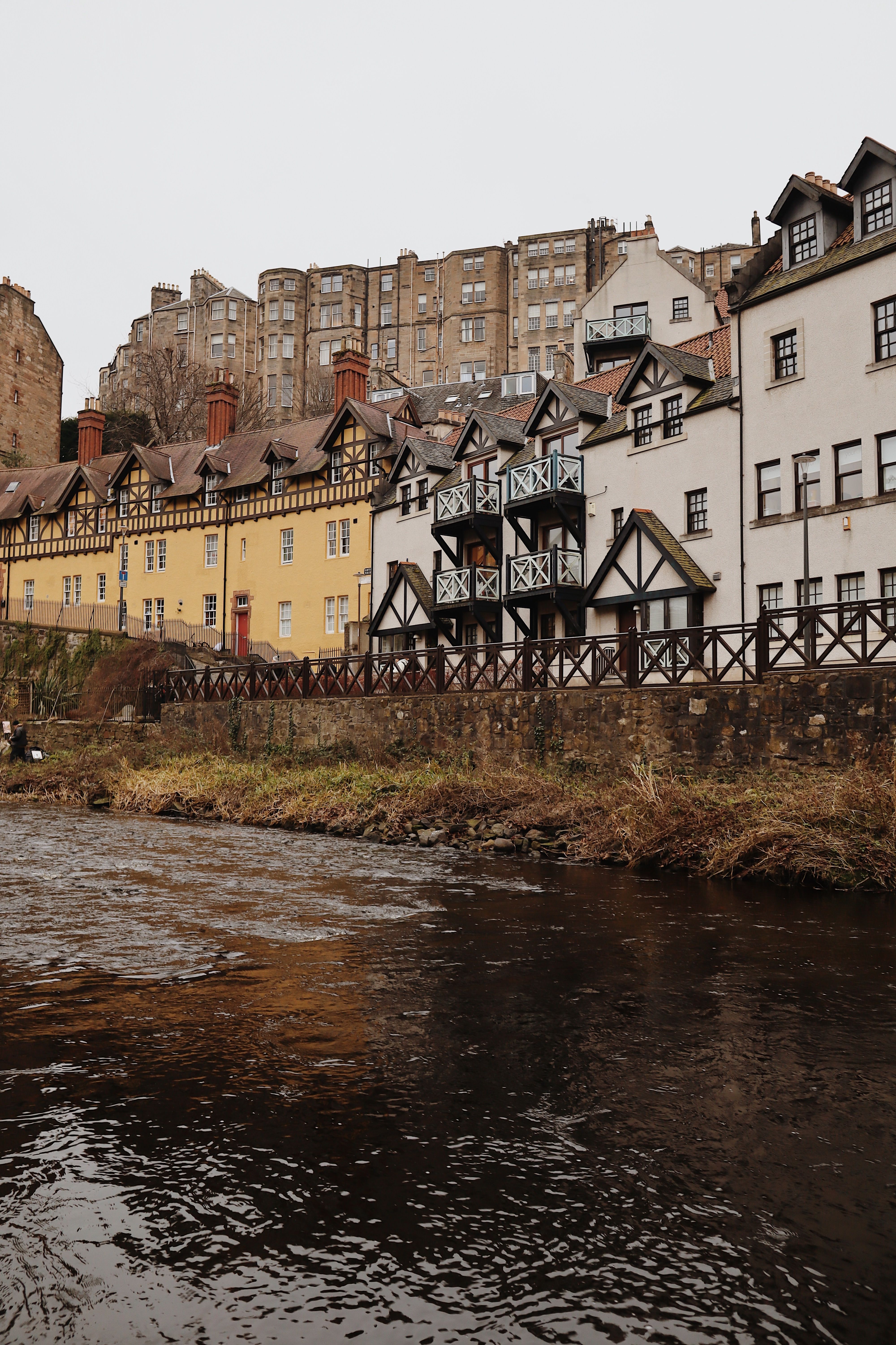 Historic Riverside Architecture in Edinburgh · Free Stock Photo
