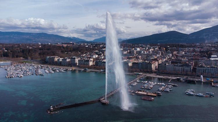 The Jet DEau Fountain Of Geneva