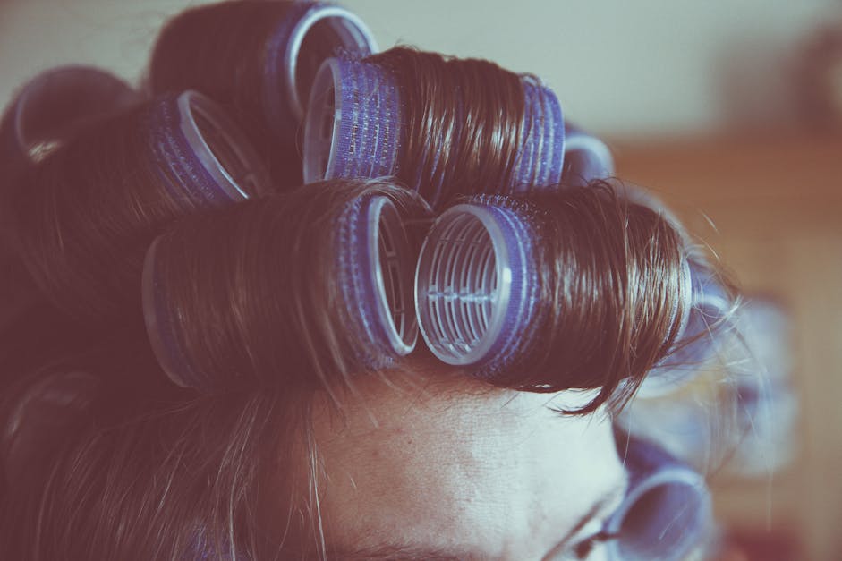 How to use foam hair rollers on dry hair