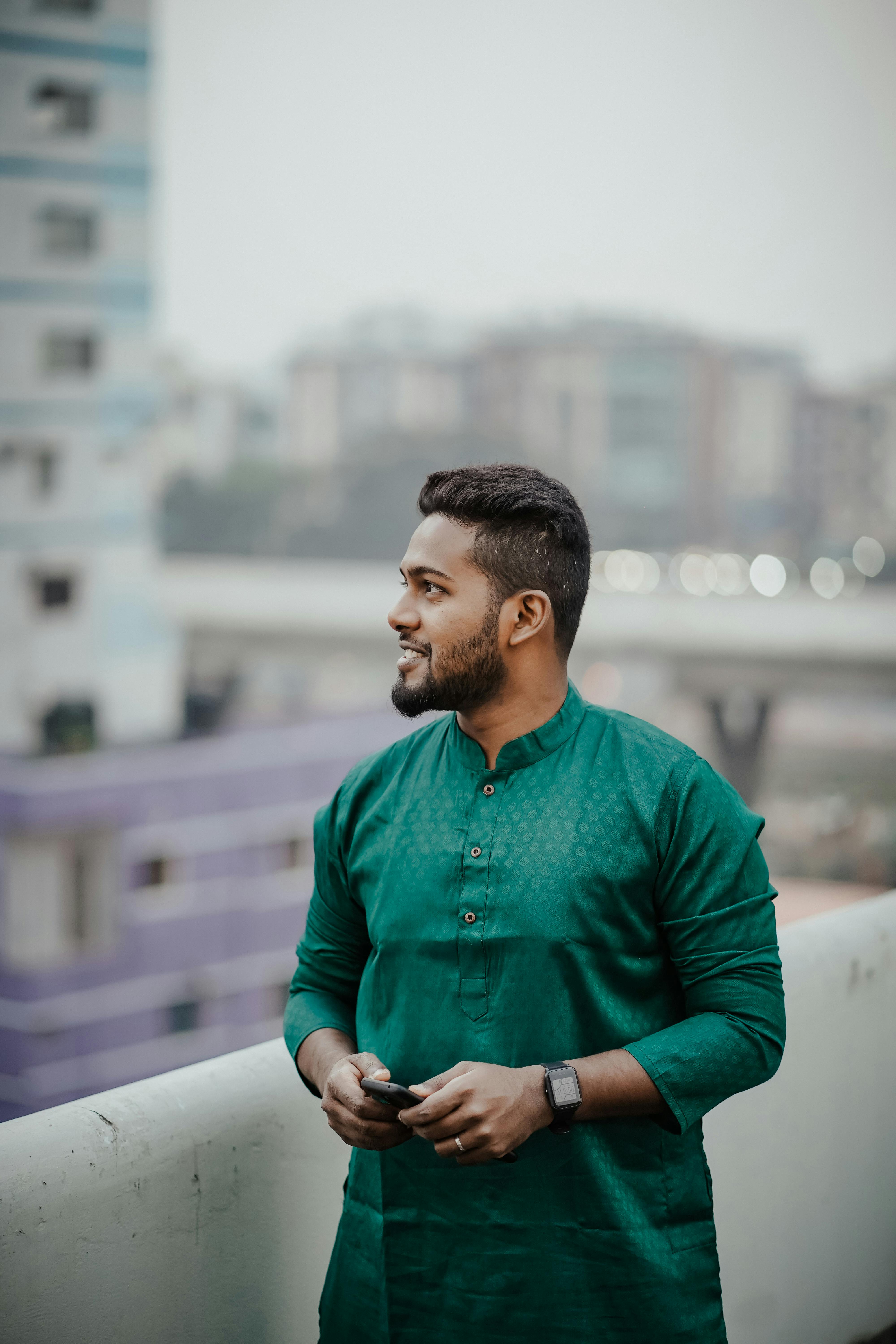 How do you be ruthless when decluttering clothes?