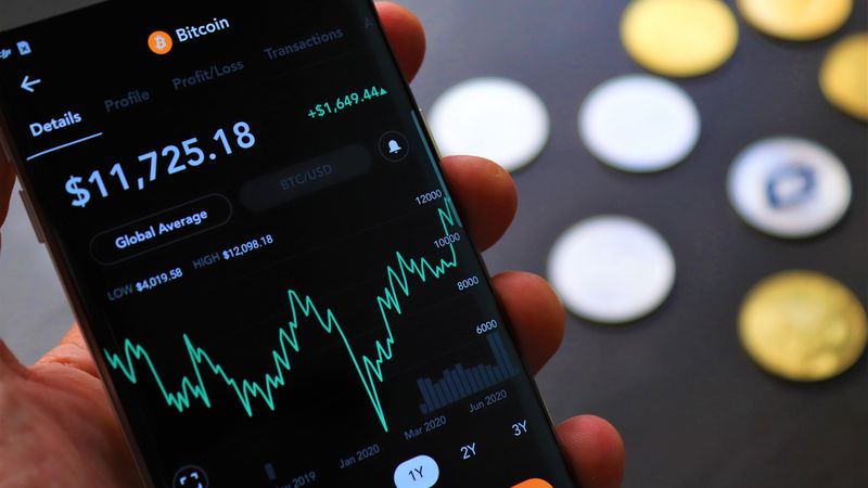 Golpista de Bitcoin é condenado a 70 meses de prisão nos EUA