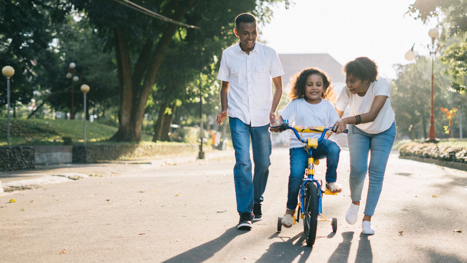A family walking in Dubai