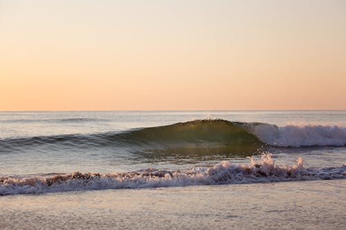 Gratis lagerfoto af bølger, dagslys, hav Lagerfoto