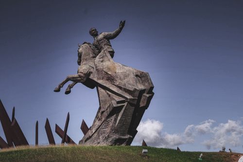 Free Iconic mounted sculpture honors Cuban revolution at Santiago de Cuba's Revolution Square. Stock Photo