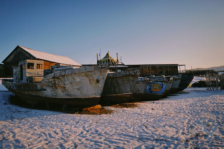 Shipwrecks N Snow