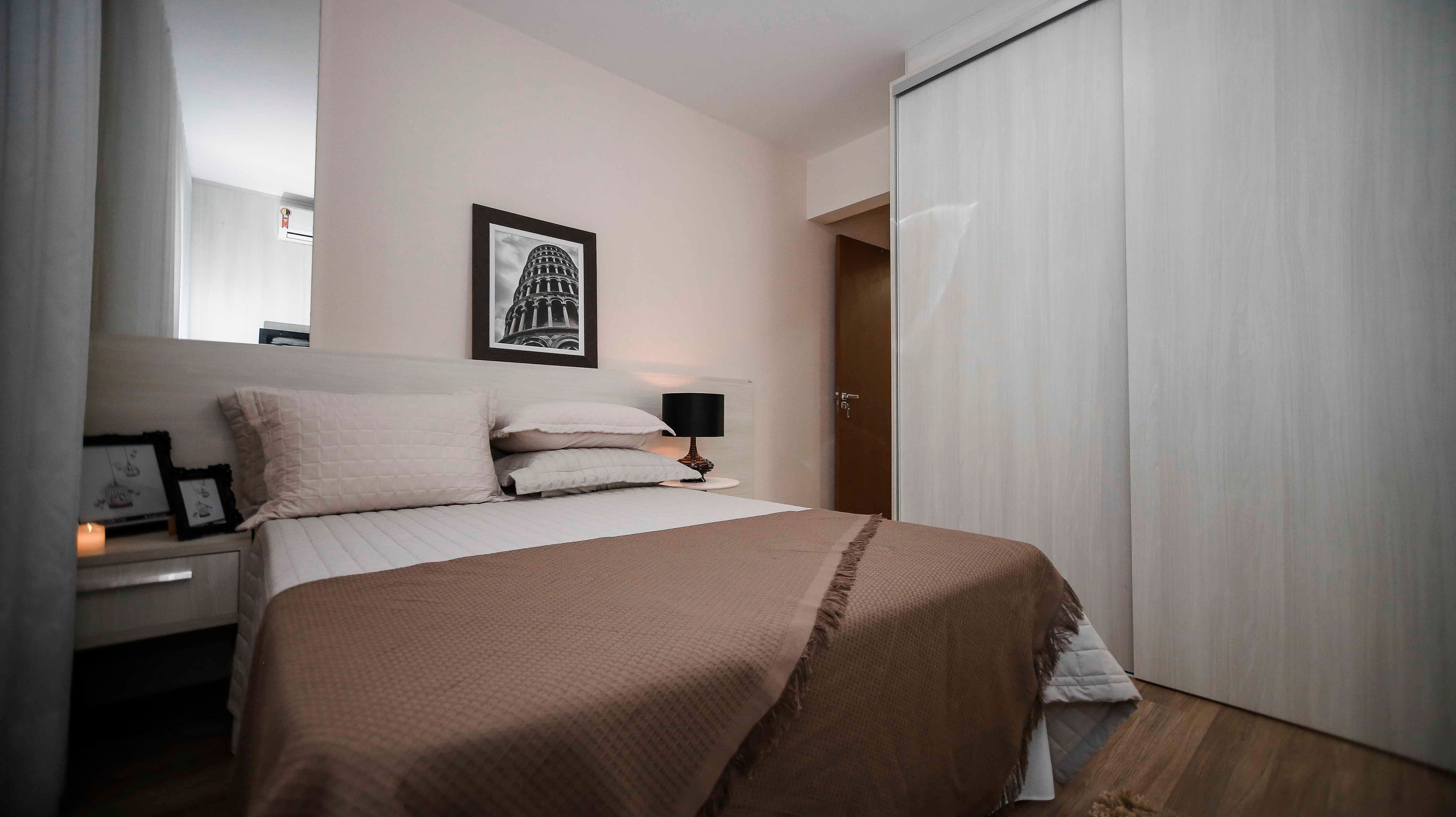 Why Your Bedroom Walls Still Feel Empty (Even After Adding Art) — And What Actually Works to Create a Cozy Sanctuary