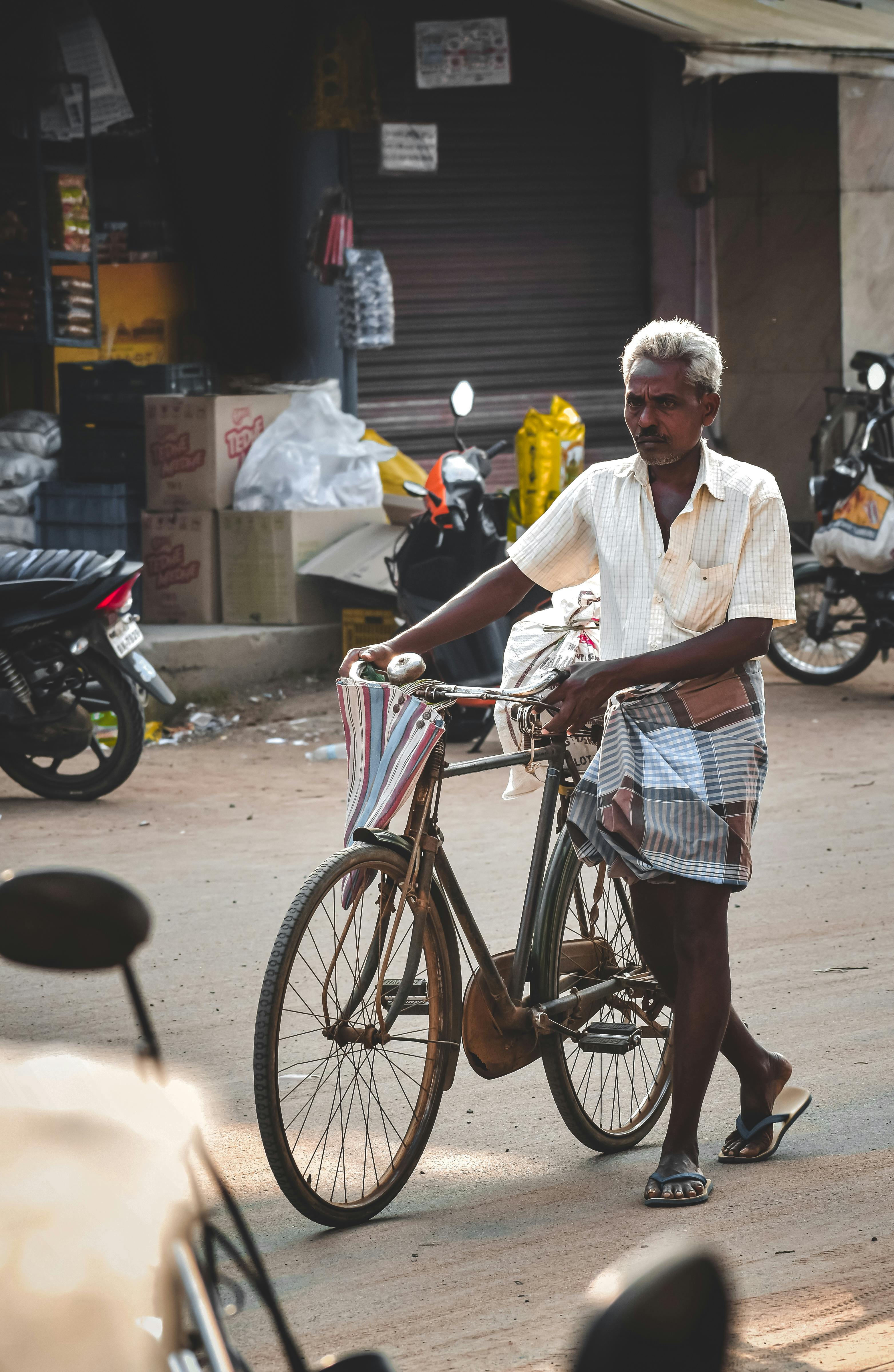 Indian Road Photos, Download The BEST Free Indian Road Stock Photos & HD  Images