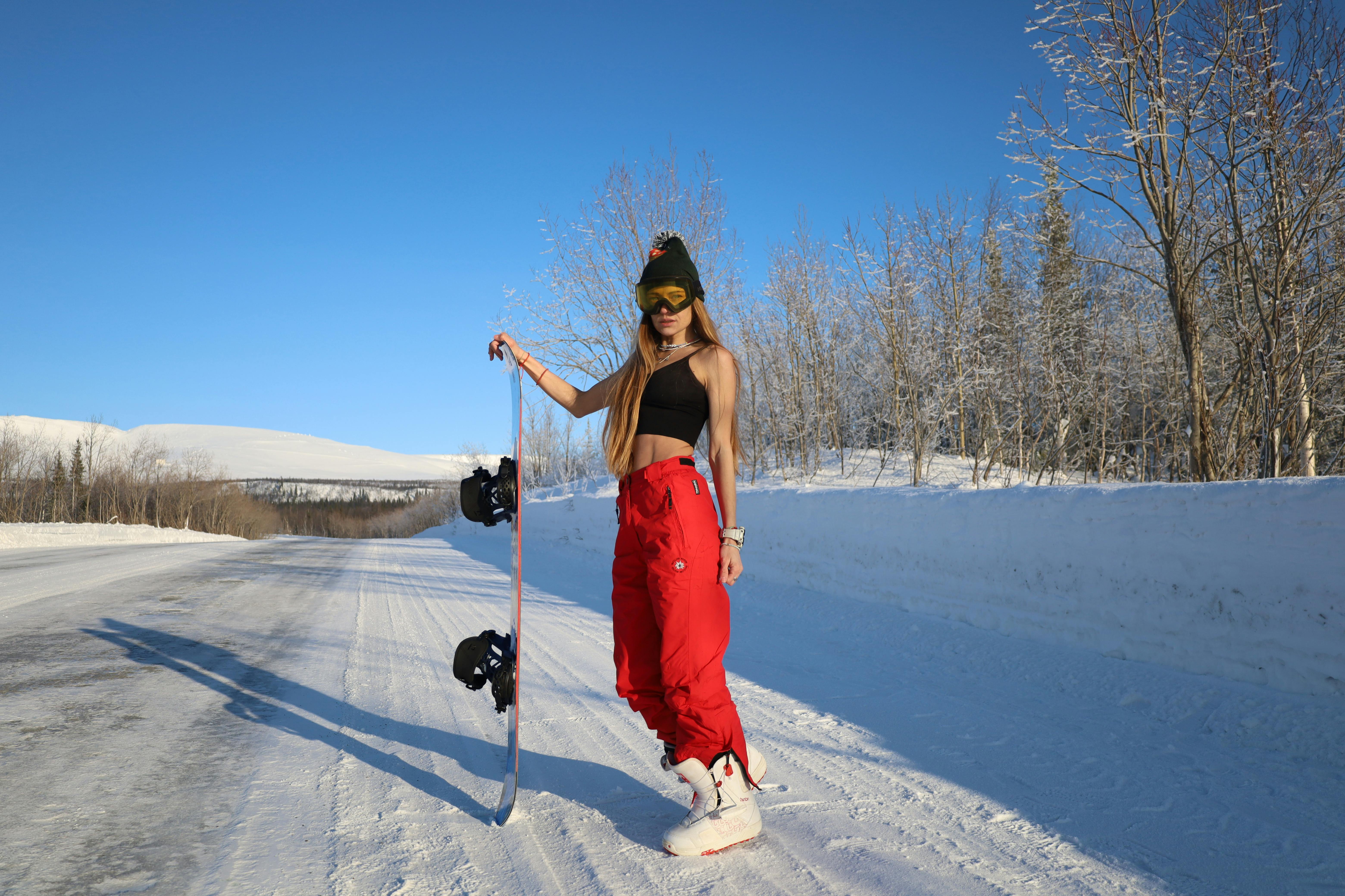 бесплатная Бесплатное стоковое фото с model, mountain, mountain background Стоковое фото