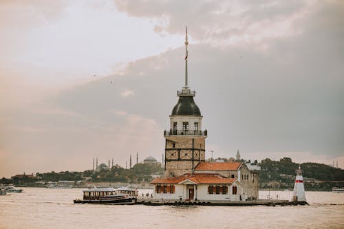 Základová fotografie zdarma na téma budovy, cestovní destinace, fosfor