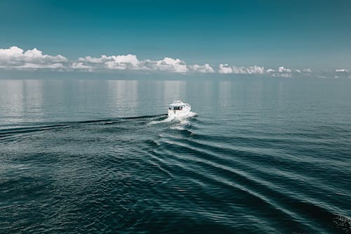 Foto profissional grátis de ao ar livre, barco, céu azul